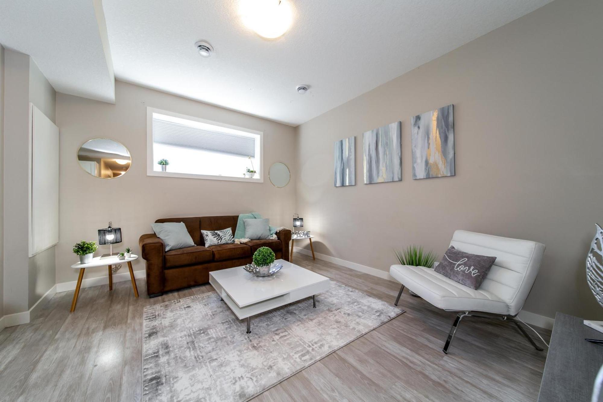 Executive Home - Long Stays Welcome - Garage Parking - Free Wifi & Netflix Edmonton Habitación foto